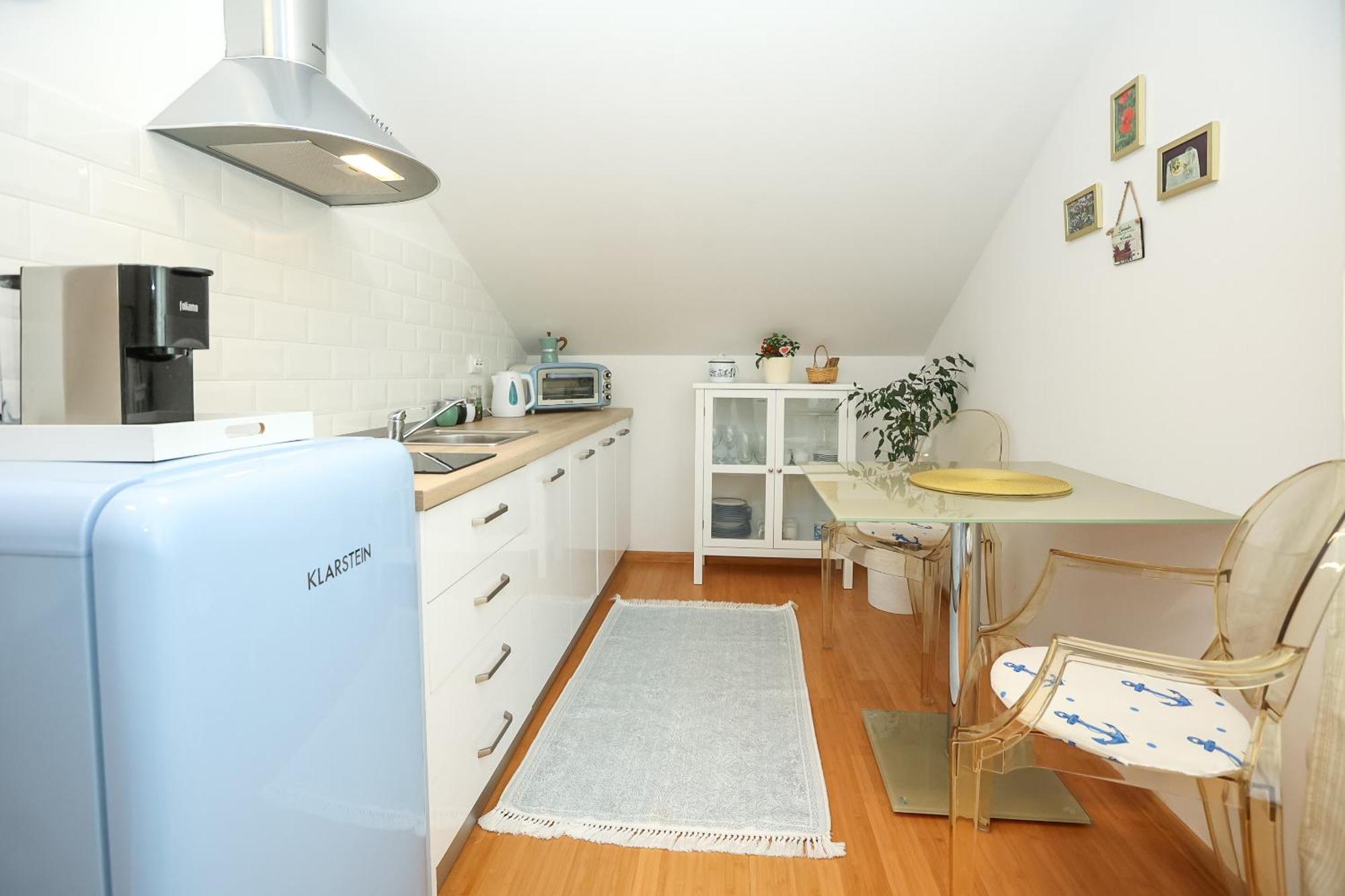 Z&A Studio Apartment With Parking Božava 外观 照片