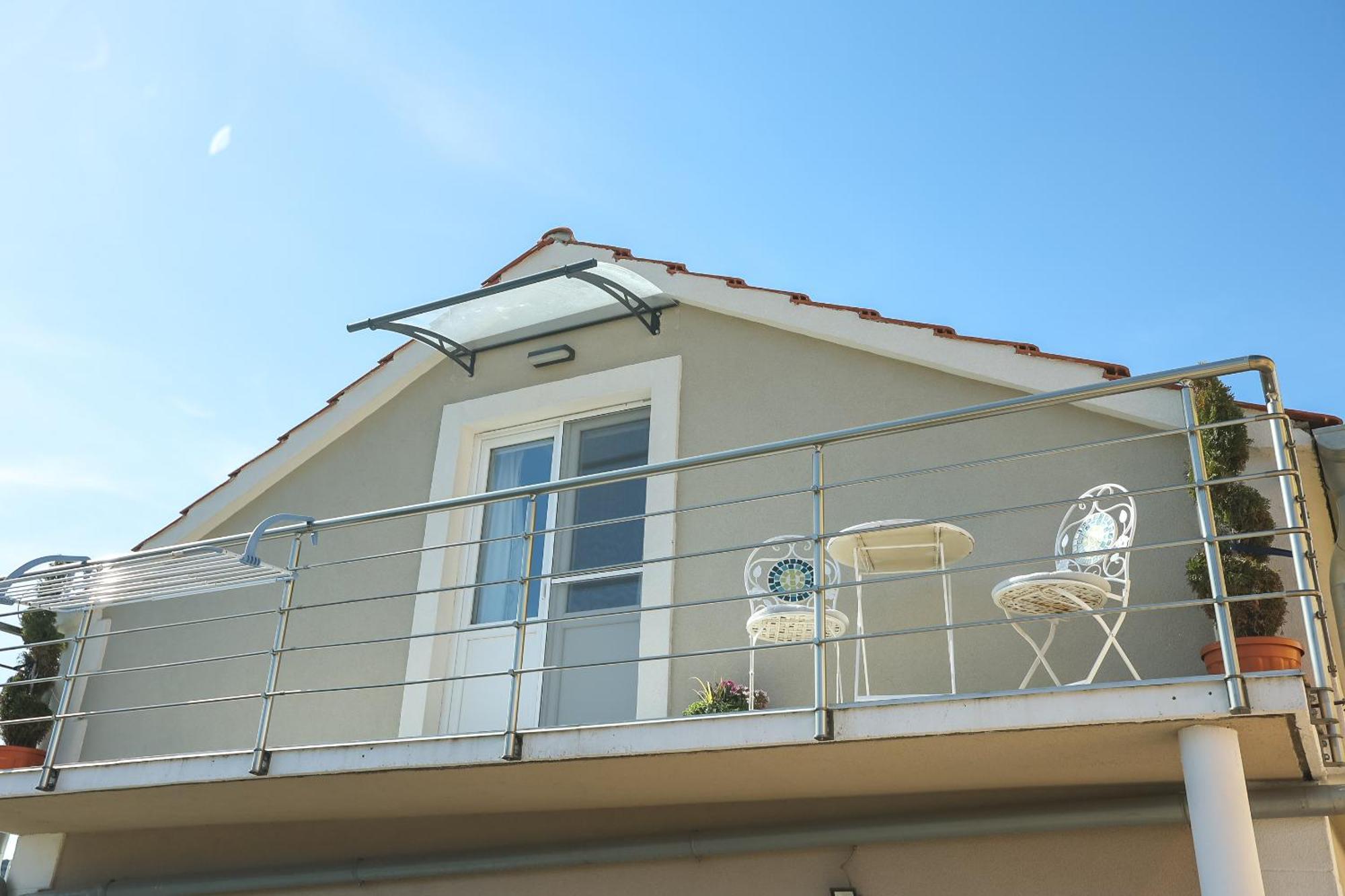 Z&A Studio Apartment With Parking Božava 外观 照片